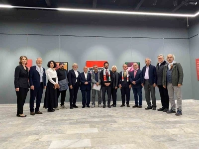 ‘’Bütün Renkler Gazze’ye’ Bağış Sergisi sanatseverlerle buluştu
