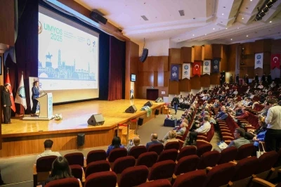 BUÜ’de geleceğin mesleki eğitimi görüşüldü
