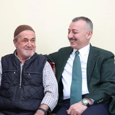 B&uuml;y&uuml;kakın&rsquo;dan Cavit dedeyi sevindiren s&uuml;rpriz
