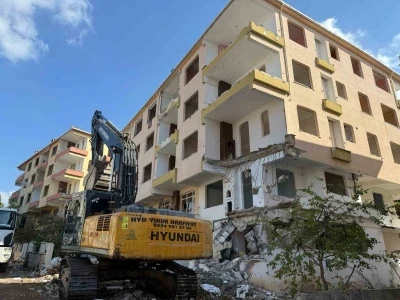 Büyükçekmece’de 9 bloklu sitede kentsel dönüşüm başladı
