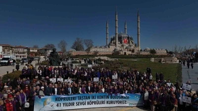 B&uuml;y&uuml;k&ccedil;ekmeceli kadınlar geleneksel Ramazan gezisinde Edirne&rsquo;de buluştu

