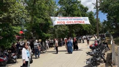B&uuml;y&uuml;kpaşa k&ouml;y&uuml;nde geleneksel k&ouml;y hayrı d&uuml;zenlendi
