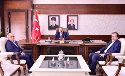 Büyükşehir Belediye Meclisi toplantısı öncesi Vali Canbolat, AK Parti ve CHP İl Başkanlarını ağırladı
