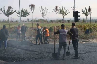 Büyükşehir Belediyesi’nden kent genelinde asfalt çalışması
