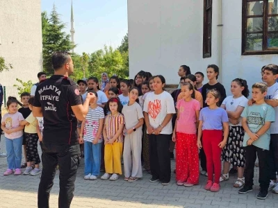 Büyükşehir belediyesi semt konakları öğrencilerine deprem ve yangın eğitimi verildi
