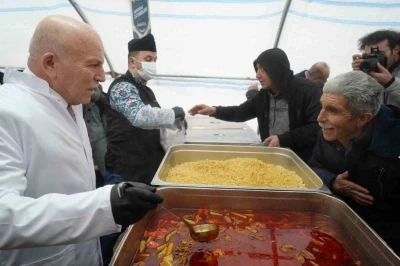 B&uuml;y&uuml;kşehir&rsquo;den 5 bin aileye Ramazan desteği
