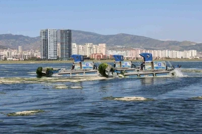 B&uuml;y&uuml;kşehir&rsquo;den K&ouml;rfez&rsquo;de temizlik mesaisi
