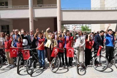 B&uuml;y&uuml;kşehir&rsquo;den "2024-2025 Sezonu Okul Sporları Enleri" programı
