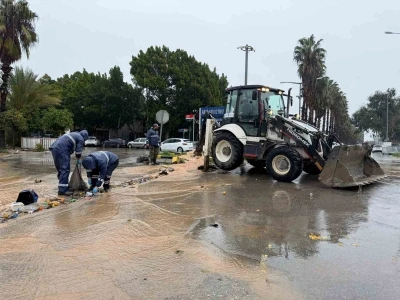 B&uuml;y&uuml;kşehir ekipleri şiddetli yağışa karşı teyakkuz halinde
