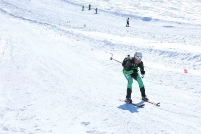 B&uuml;y&uuml;kşehir ile zirvede b&uuml;y&uuml;k final: Uluslararası Erciyes Dağ Kayağı Yarışları sona erdi
