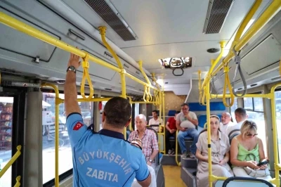 Büyükşehir’in toplu ulaşım araçlarındaki sıkı denetimleri devam ediyor
