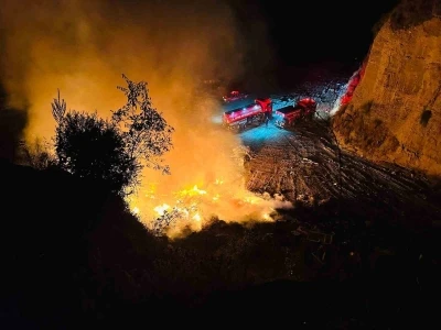B&uuml;y&uuml;kşehir itfaiye &uuml;&ccedil; g&uuml;nde 176 yangına m&uuml;dahale etti
