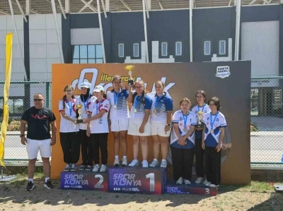 Büyükşehir Okçuları Konya’da hedefleri 12’den vurdu
