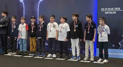 B&uuml;y&uuml;kşehir Satran&ccedil; Takımı&rsquo;ndan T&uuml;rkiye şampiyonluğu
