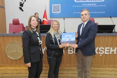 B&uuml;y&uuml;kşehirden &lsquo;Afetlerde Bulaşıcı Hastalıklardan Korunma" eğitimi

