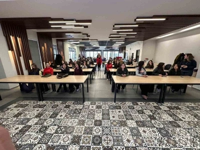 B&uuml;y&uuml;kşehirin Bilişim Akademisi, Scientix 2026&rsquo;ya ev sahipliği yaptı: Geleceğin kodlarını kadınlar yazıyor
