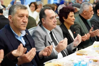 B&uuml;y&uuml;kşehirin iftar sofrası K&ouml;pr&uuml;başı&rsquo;nda kuruldu
