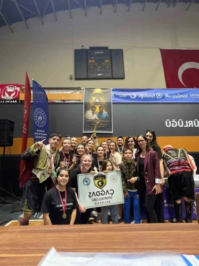 &Ccedil;ağdaş Balıkesir Spor Kul&uuml;b&uuml; Geleneksel Halk oyunları il birincisi oldu
