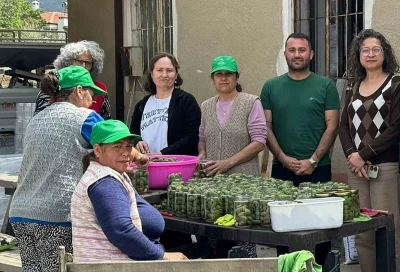 &Ccedil;ağla turşusundan kadın &uuml;reticilere ekonomik katkı
