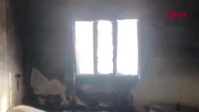 &Ccedil;akmakla oynayan &ccedil;ocuk, yangın &ccedil;ıkardı