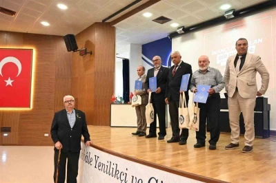 ÇAKÜ’de şehit aileleri ve gaziler ayakta alkışlandı
