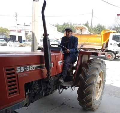 &Ccedil;alınan trakt&ouml;r&uuml;ne 21 yıl sonra kavuştu
