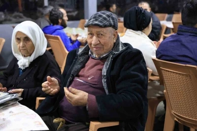 &Ccedil;ameli Belediyesi, Elmalı Mahallesi&rsquo;nde ilk iftar sofrasını kuruldu
