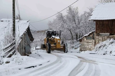 &Ccedil;ameli Belediyesi karla m&uuml;cadele i&ccedil;in teyakkuzda
