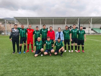 &Ccedil;ameli&rsquo;de Kurumlar ve Mahalleler Arası Futbol Turnuvası başladı
