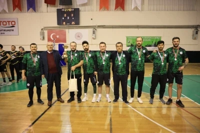&Ccedil;ameli&rsquo;de Kurumlar ve Mahalleler Arası Voleybol Turnuvası sona erdi
