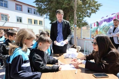 &Ccedil;ameli Masal Festivali coşkuyla başladı
