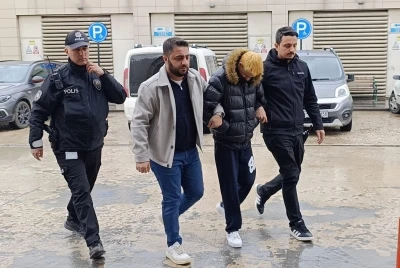 Camide &ccedil;ıplak video &ccedil;eken TikTok &uuml;reticisi adliyeye sevk edildi
