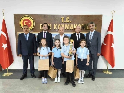 &Ccedil;an Cumhuriyet İlkokulu &Ouml;ğrencileri Akıl Zeka Oyunlarında T&uuml;rkiye Finallerine Katıldı
