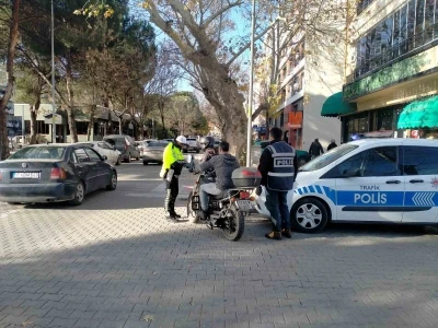 &Ccedil;an&rsquo;da g&uuml;venli trafik i&ccedil;in denetimler devam ediyor
