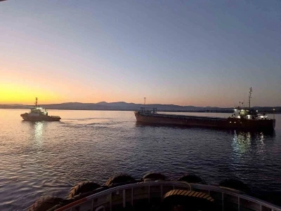 Çanakkale Boğazı’ndan geçen genel kargo gemisi makine arızası yaptı
