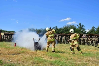 &Ccedil;anakkale&rsquo;de askeri personele Orman Yangınlarıyla M&uuml;cadele Eğitimi
