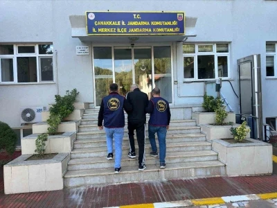 &Ccedil;anakkale&rsquo;de &ccedil;eşitli su&ccedil;lardan aranan 11 ş&uuml;pheli tutuklandı
