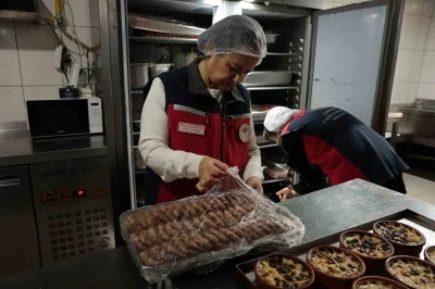 &Ccedil;anakkale&rsquo;de yılbaşı &ouml;ncesi denetimler sıklaştırıldı
