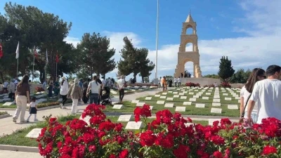 &Ccedil;anakkale Savaşları&rsquo;nın yaşandığı Tarihi Gelibolu Yarımadası&rsquo;nda Kurban Bayramı yoğunluğu
