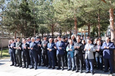 &Ccedil;anakkale Şehitleri Oltu&rsquo;da anıldı
