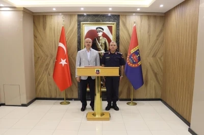 Çanakkale Valisi Toraman’dan Jandarma Kıdemli Albay Akyüz’e hayırlı olsun ziyareti
