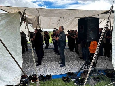&Ccedil;andır Mahallesi&rsquo;nde ş&uuml;k&uuml;r duası edildi
