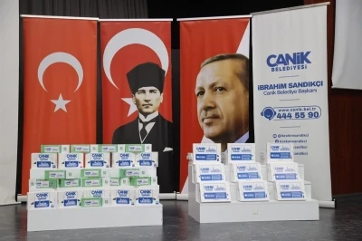 Canik Belediyesi&rsquo;nden YKS ve LGS şampiyonlarına &ouml;d&uuml;l
