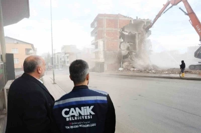 Canik&rsquo;te depreme dayanıksız 2 bin 864 bağımsız birime neşter
