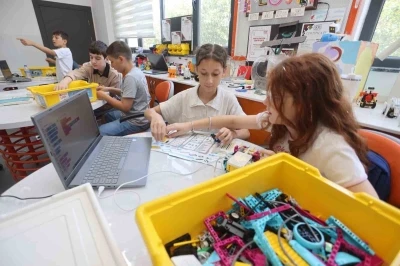 Canik&rsquo;te gen&ccedil;ler yapay zekayla tanışıyor
