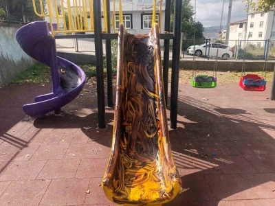 Canik’te parklara zarar verildi
