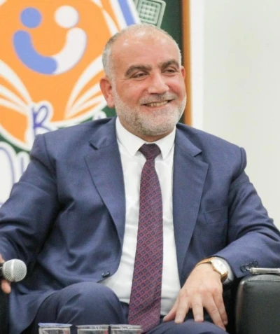 Canik’ten üniversiteyi kazanan tüm öğrencilere burs desteği
