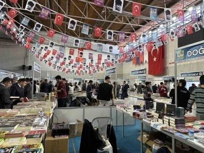 &Ccedil;ankırı 2. Kitap G&uuml;nleri kitapseverlere kapılarını a&ccedil;tı
