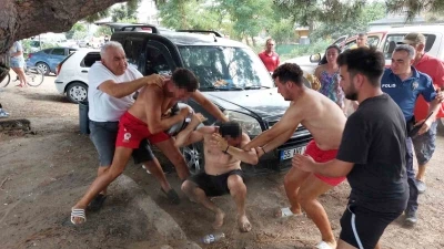 Cankurtaran ile vatandaşın yumruk yumruğa kavgası
