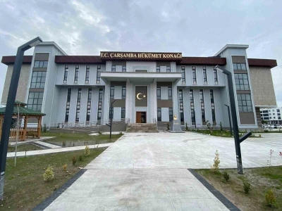 &Ccedil;arşamba H&uuml;k&uuml;met Konağı tam kapasite hizmette
